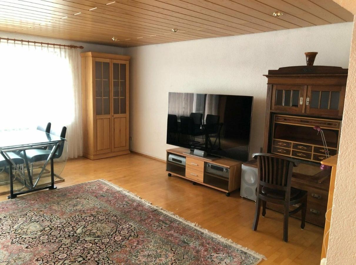 Für 4 Personen, 2 Schlafzimmer, 2 Parkplätze, Wlan Apartment Konstanz